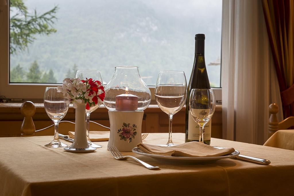 Lake&Nature Hotel Gloria モルヴェーノ エクステリア 写真