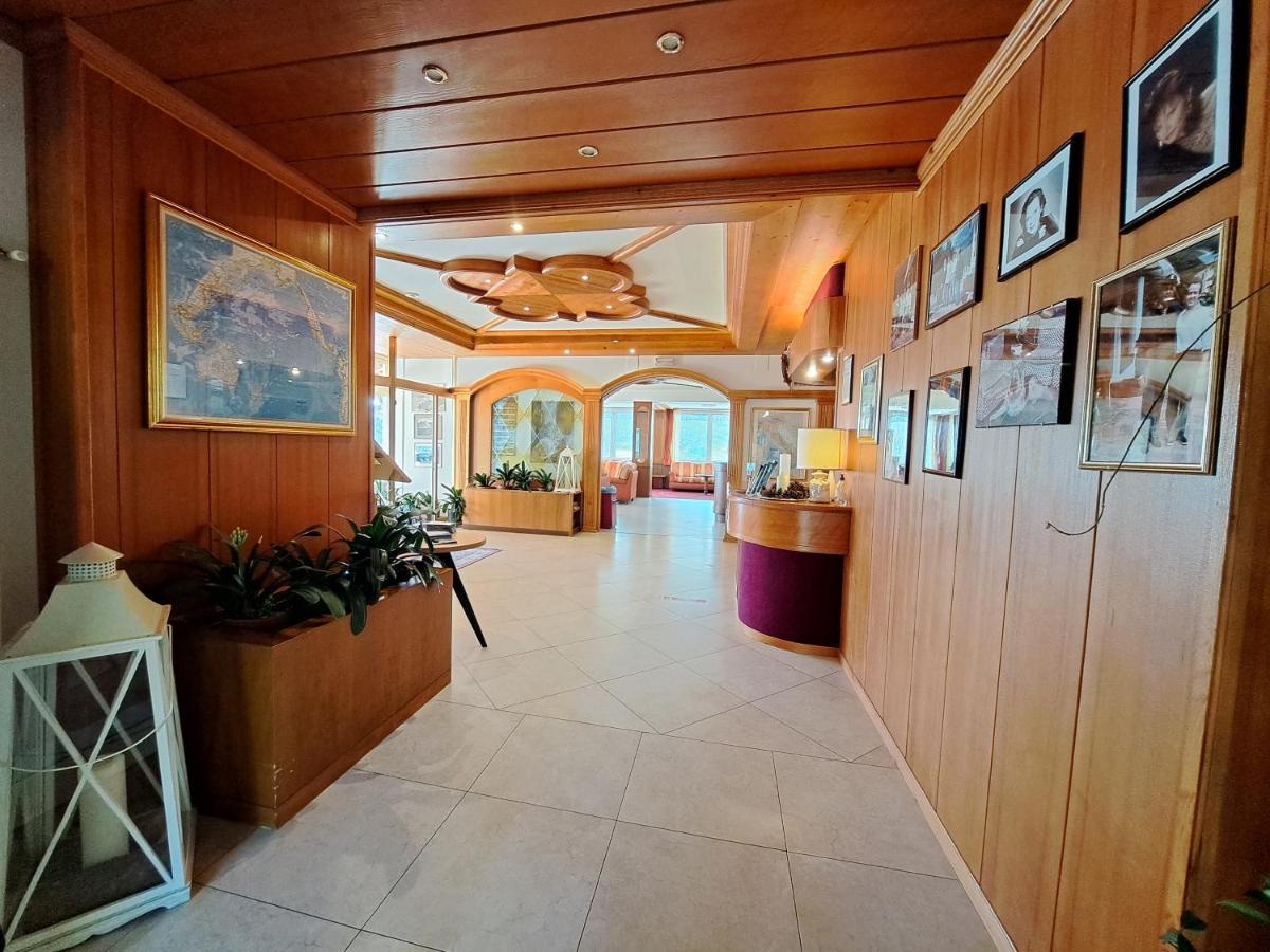 Lake&Nature Hotel Gloria モルヴェーノ エクステリア 写真