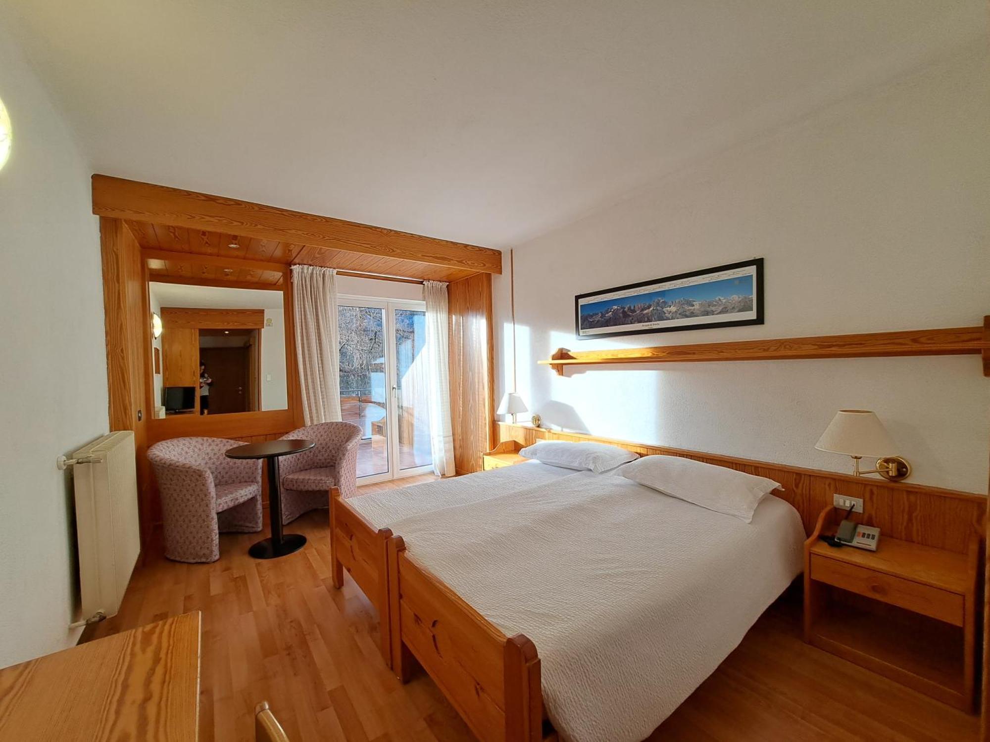 Lake&Nature Hotel Gloria モルヴェーノ エクステリア 写真