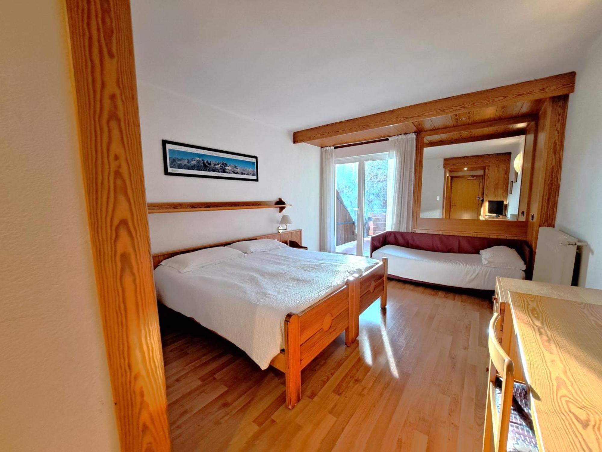 Lake&Nature Hotel Gloria モルヴェーノ エクステリア 写真